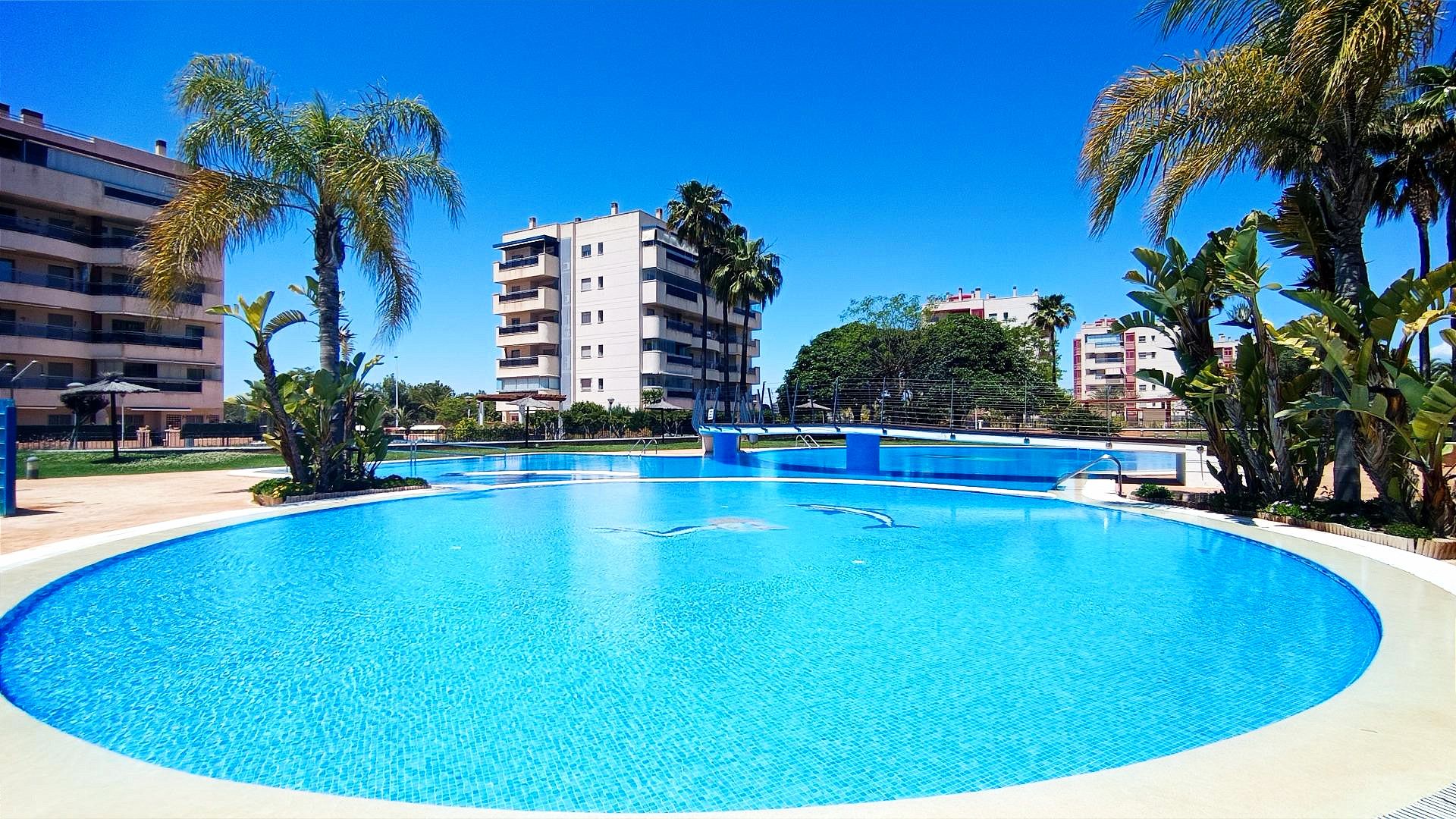 Piscina de Apartament de lloguer en Elche / Elx amb Aire condicionat, Calefacció i Jardí privat