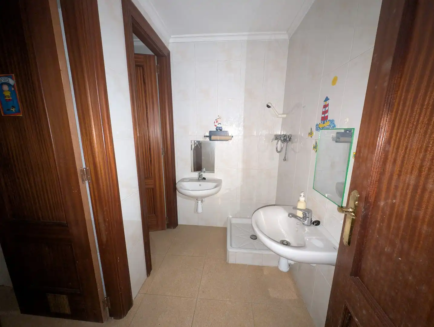Bathroom of Commercial properties for sale in Oviedo 