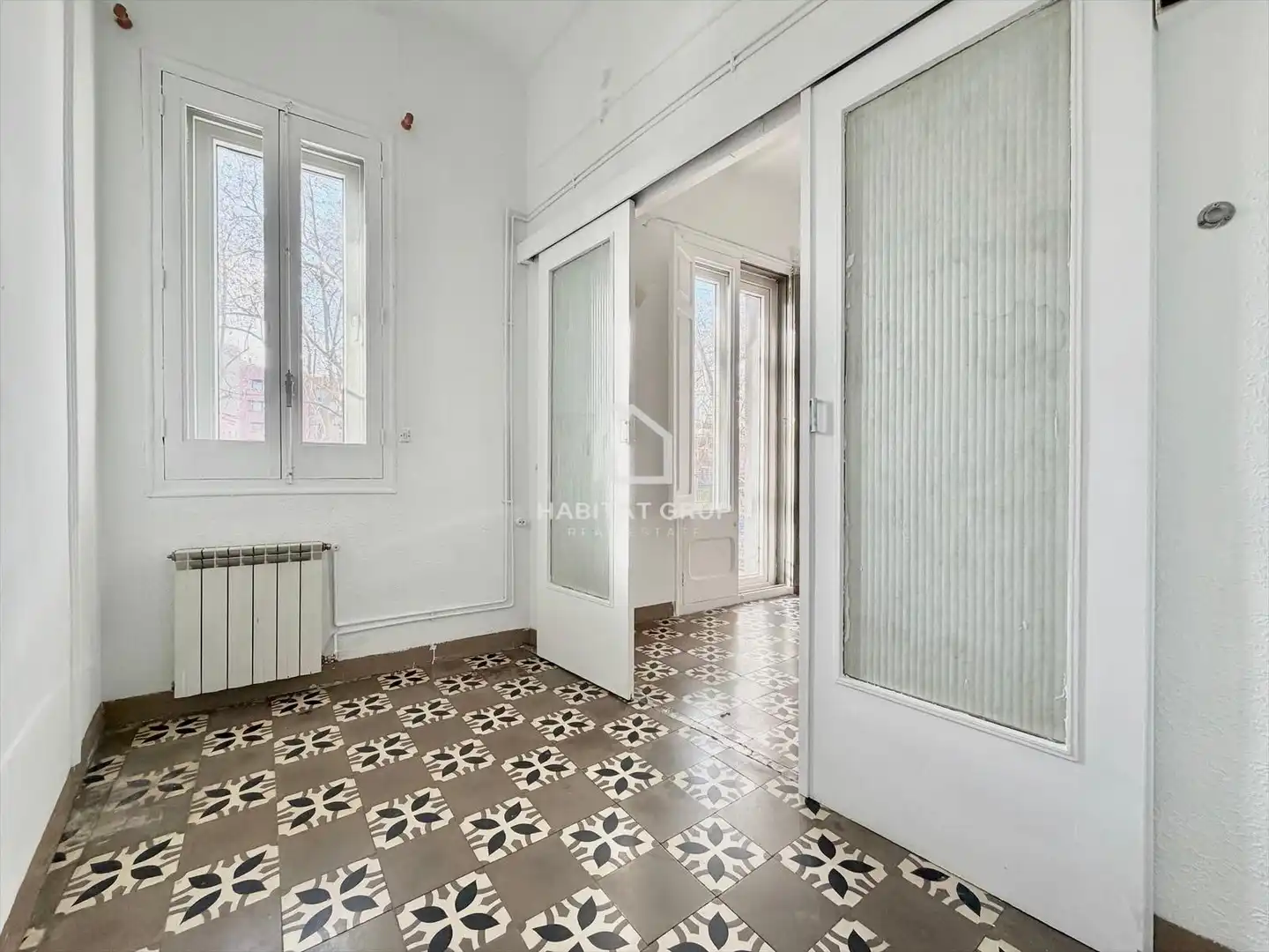 Piso en venta en Girona con Calefacción y Terraza