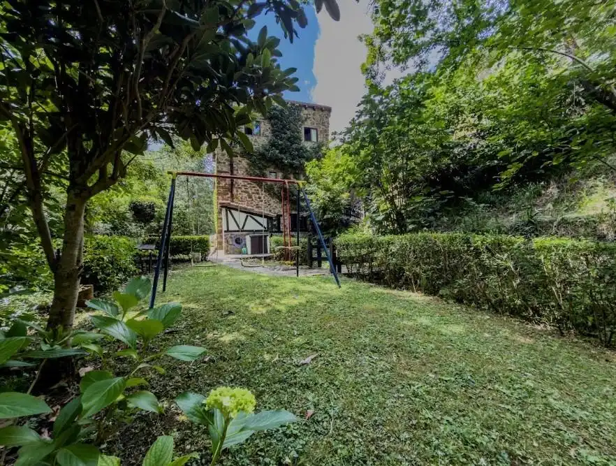 Jardín de Casa o chalet en venta en Pesaguero con Calefacción, Terraza y Amueblado