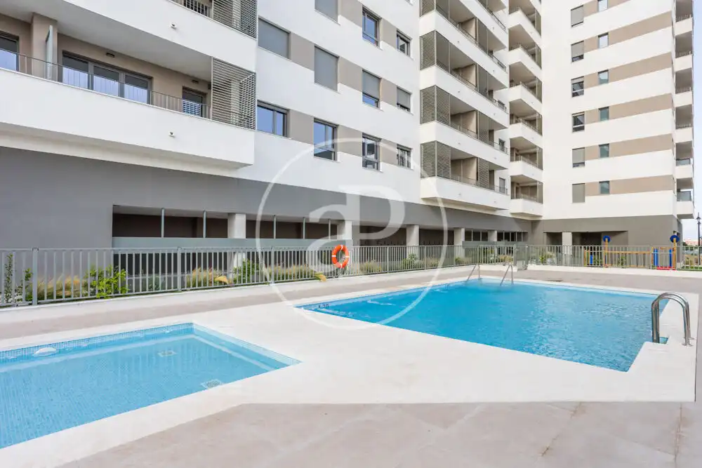 Swimming pool of Flat for rent in Quart de Poblet  with Air Conditioner, Heating and Private garden