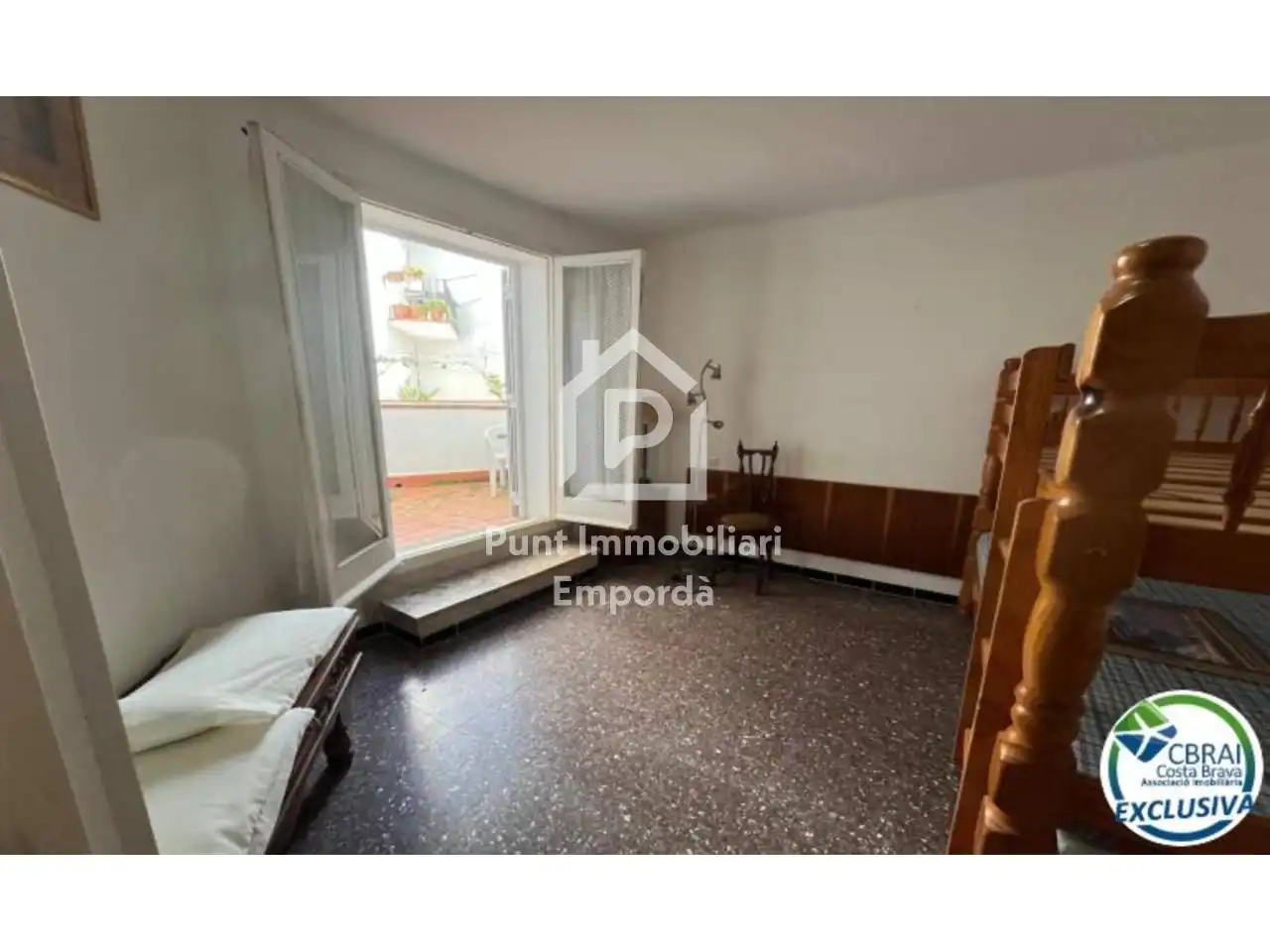 Vista exterior de Apartamento en venta en Cadaqués con Amueblado