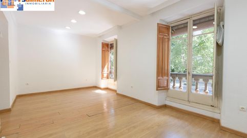 Foto 2 de Piso en venta en Calle Gran Via de Colon, Centro - Sagrario, Granada Capital
