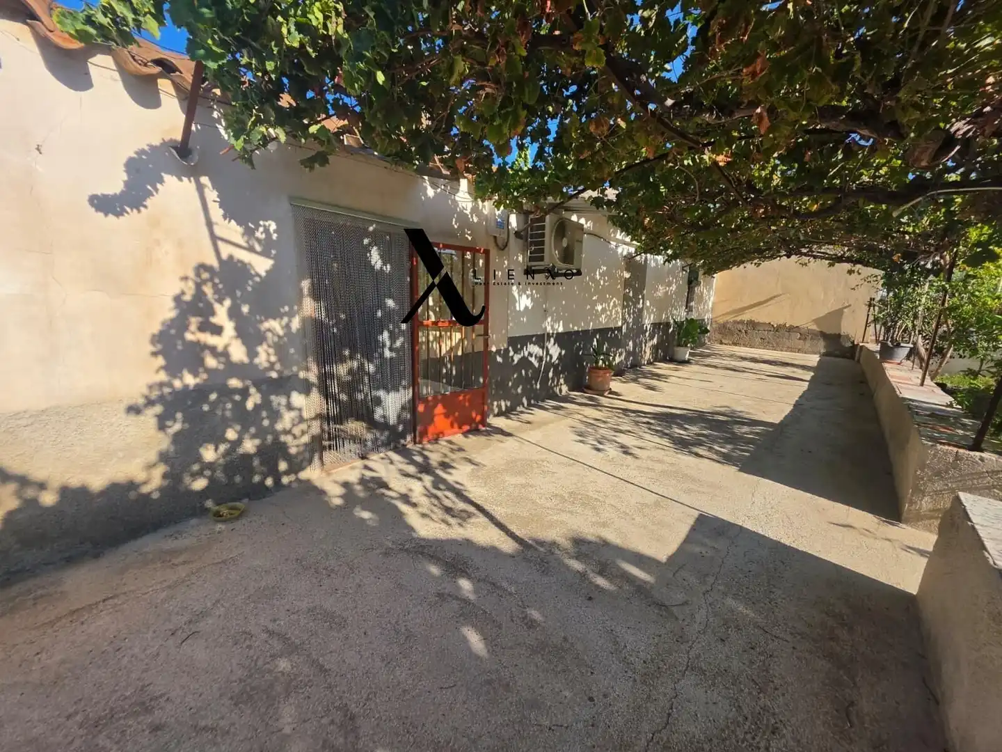 Terraced house with garden for sale in Calle TORRECILLA, imagen 2