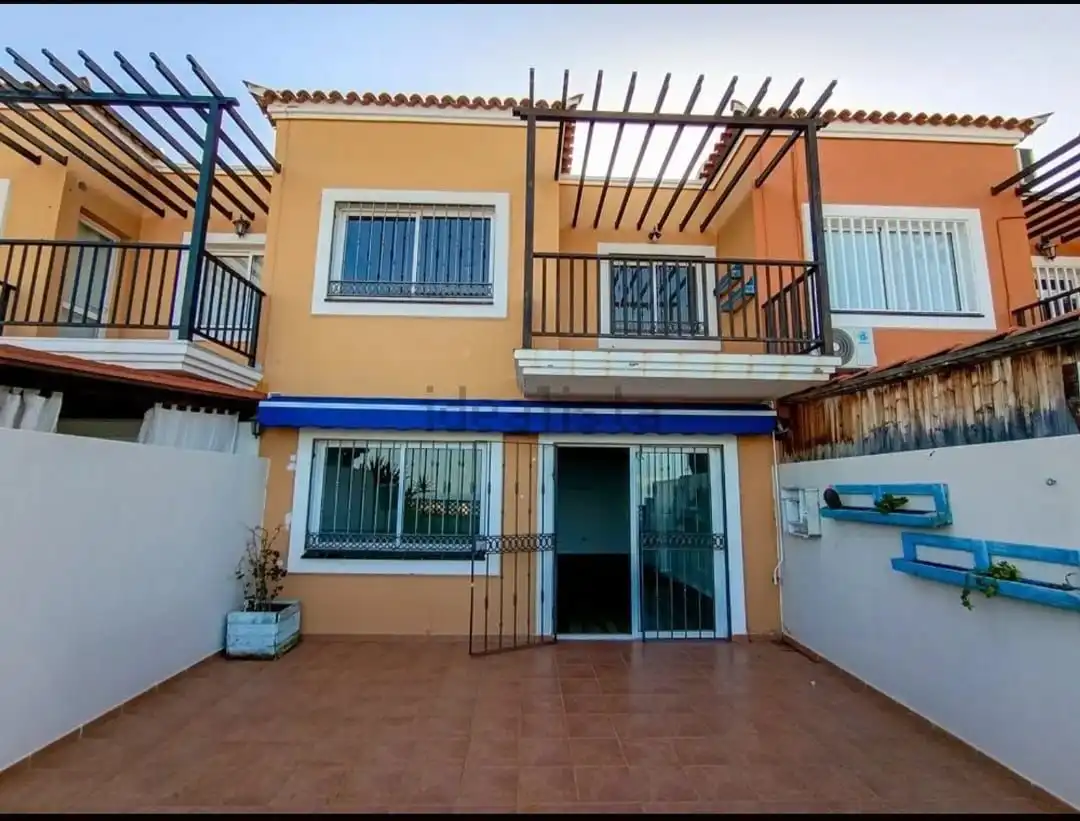 Terraced house with pool for sale in Calle Extremadura, imagen 2