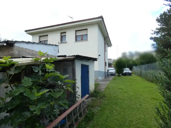 Außenansicht von Haus oder Chalet zum Verkauf in Bárcena de Cicero mit Heizung, Privatgarten und Möbliert