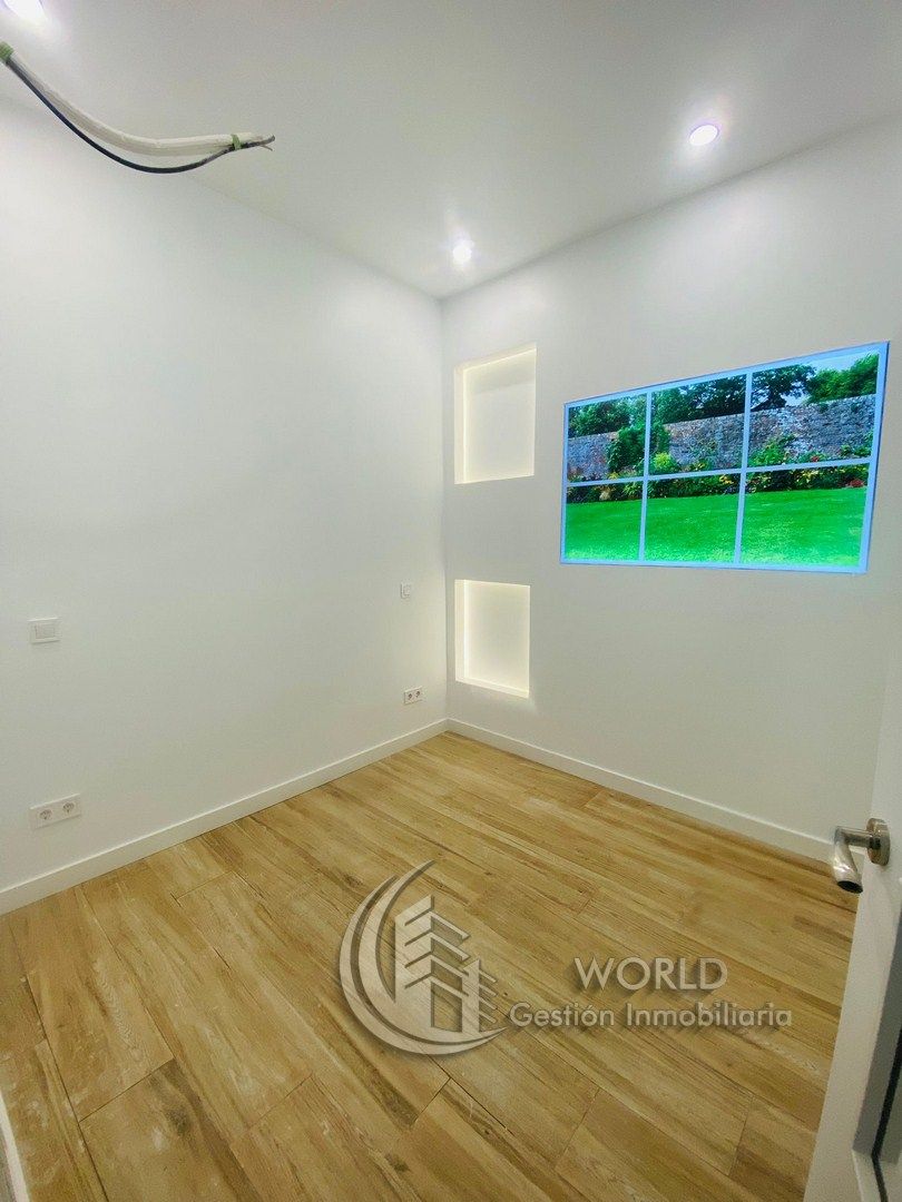 Flat for sale in  Madrid Capital