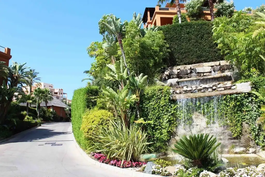 Piso con piscina en venta en Pico de Alcazaba 21, imagen 61