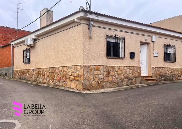 Casa-chalet en Venta en Calle la Solana en Mesegar de Tajo