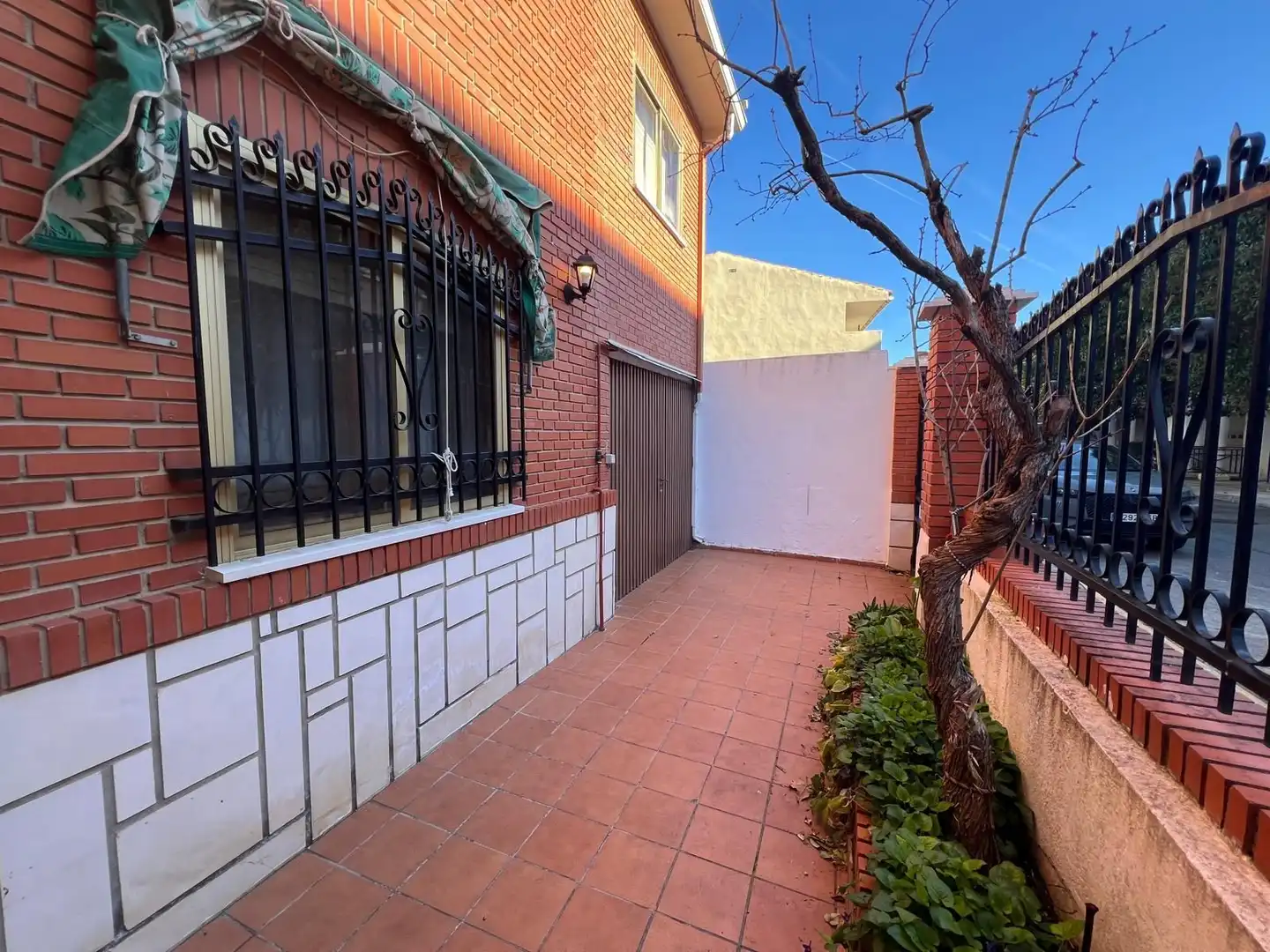 Vista exterior de Casa o chalet en venta en Aranjuez con Aire acondicionado, Calefacción y Jardín privado