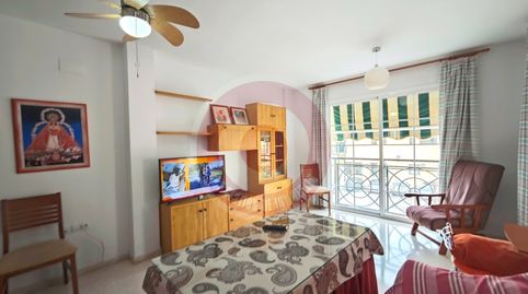 Foto 2 de Piso en venta en Calle Reñidero, 20, Centro Ciudad - El Carmen, Vélez-Málaga
