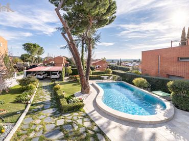 Villa à vendre à Calle San José del Pedrosillo