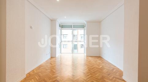 Foto 2 de Piso en venta en Calle de Julia García Boután, Rosas - Musas,  Madrid Capital