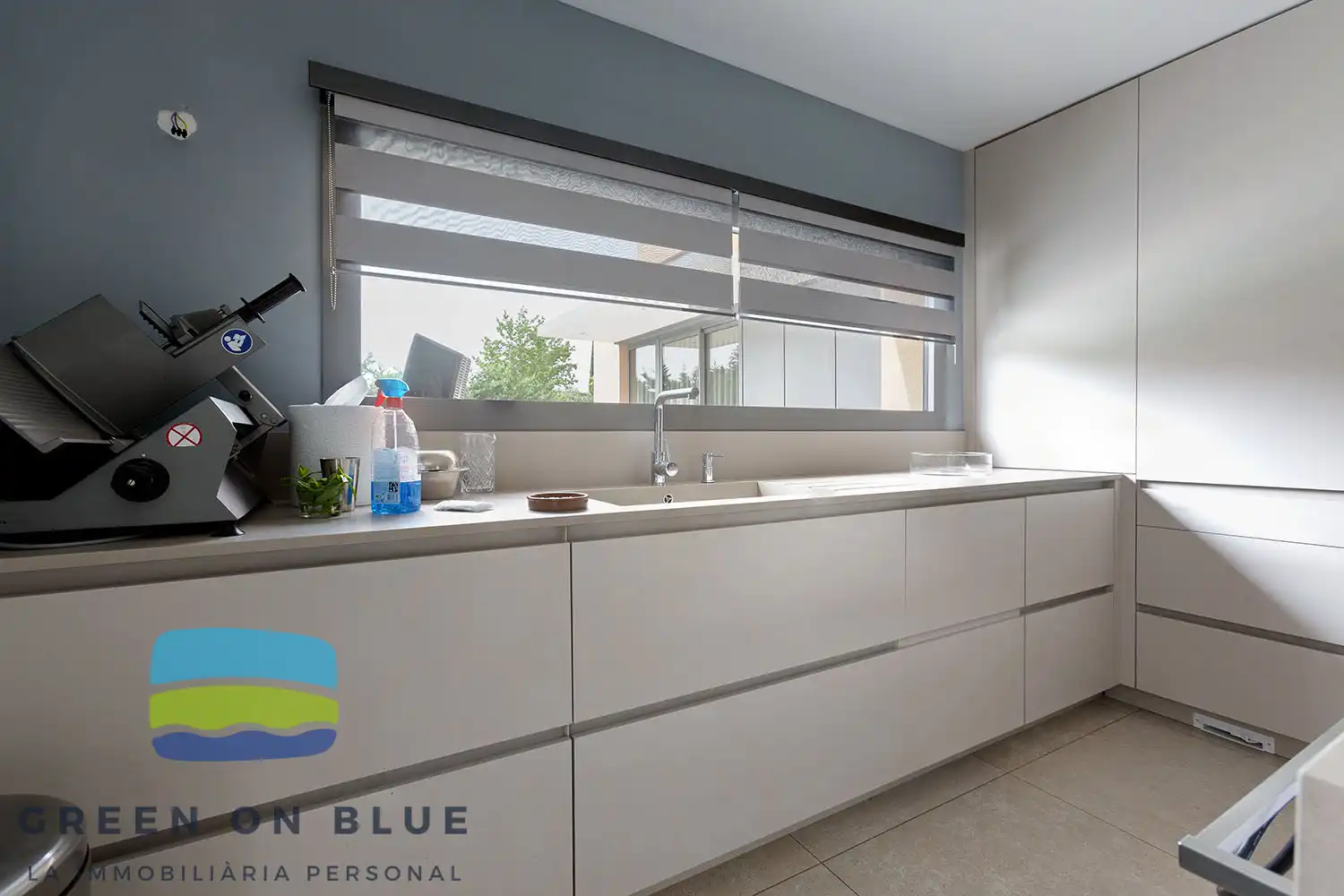 Kitchen of Houses for sale in Peralada  with Air Conditioner, Oven and Washing machine
