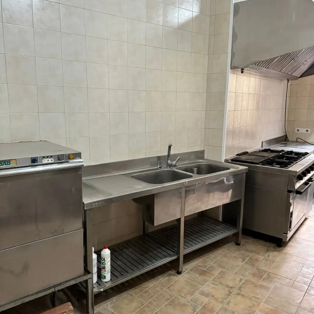 Cuina de Local en venda en Alfarnatejo