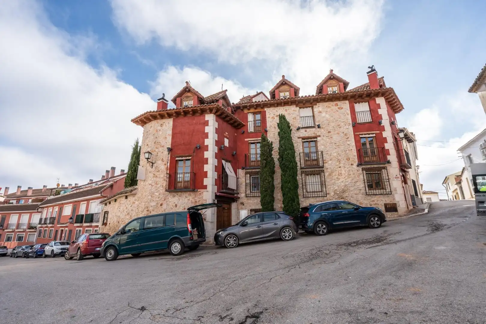 Außenansicht von Gebäude zum Verkauf in Belmonte de Tajo
