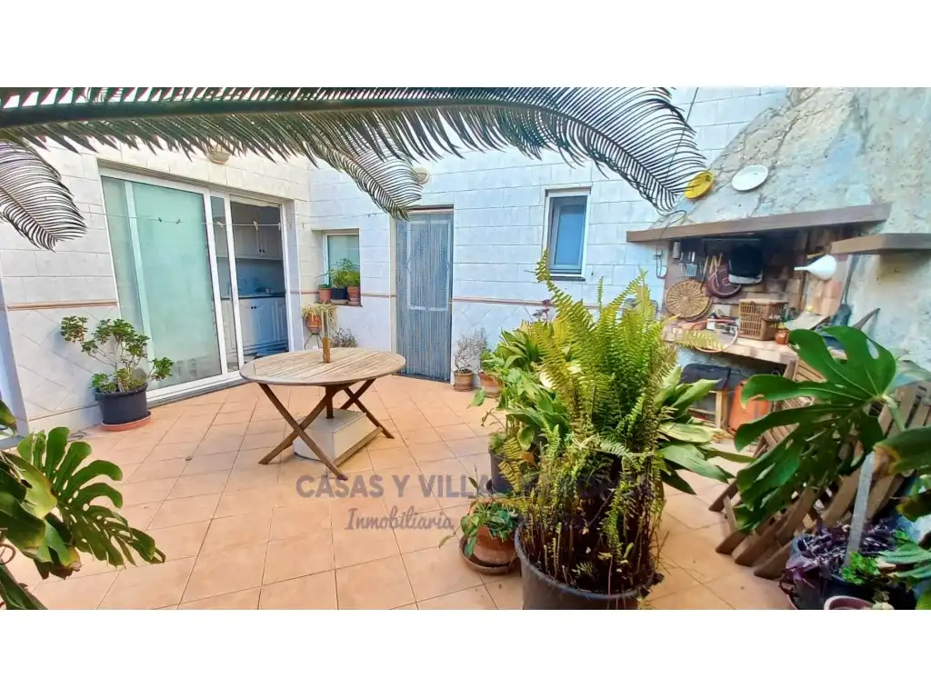 Casa en venta en Carrer Sant Jordi, imagen 2