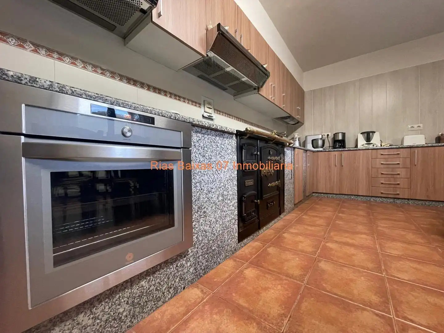 House with garden for sale in Mos, imagen 9