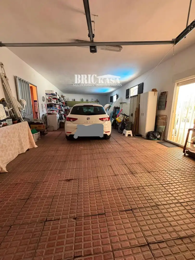Parking de Casa o chalet en venta en Torre de Santa María con Aire acondicionado, Calefacción y Trastero