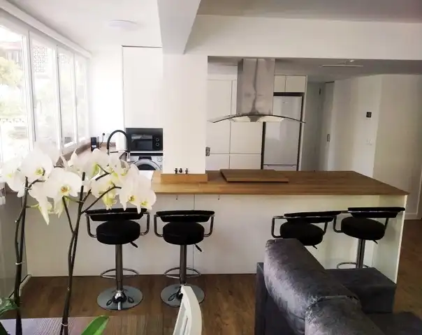 Cocina de Apartamento de alquiler en El Campello con Aire acondicionado, Terraza y Amueblado