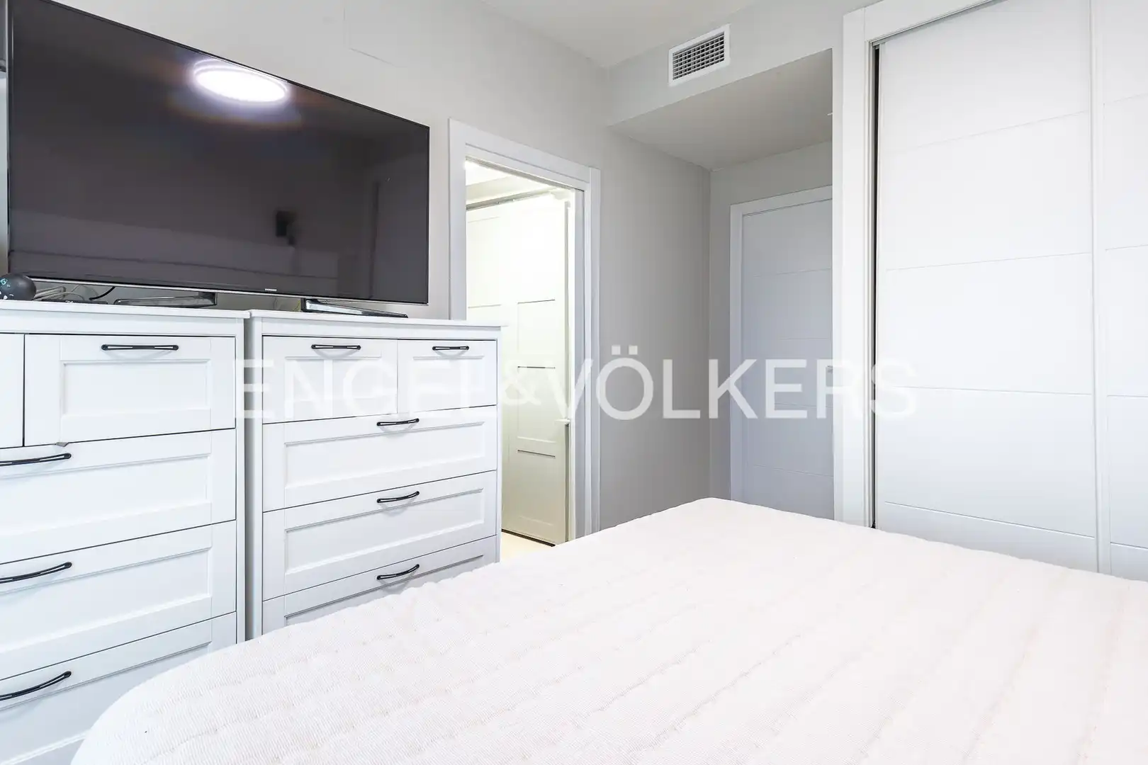 Habitación de Ático en venta en Sant Adrià de Besòs con Aire acondicionado, Calefacción y Parquet