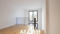 Schlafzimmer von Maisonette zum verkauf in  Barcelona Capital mit Klimaanlage und Balkon