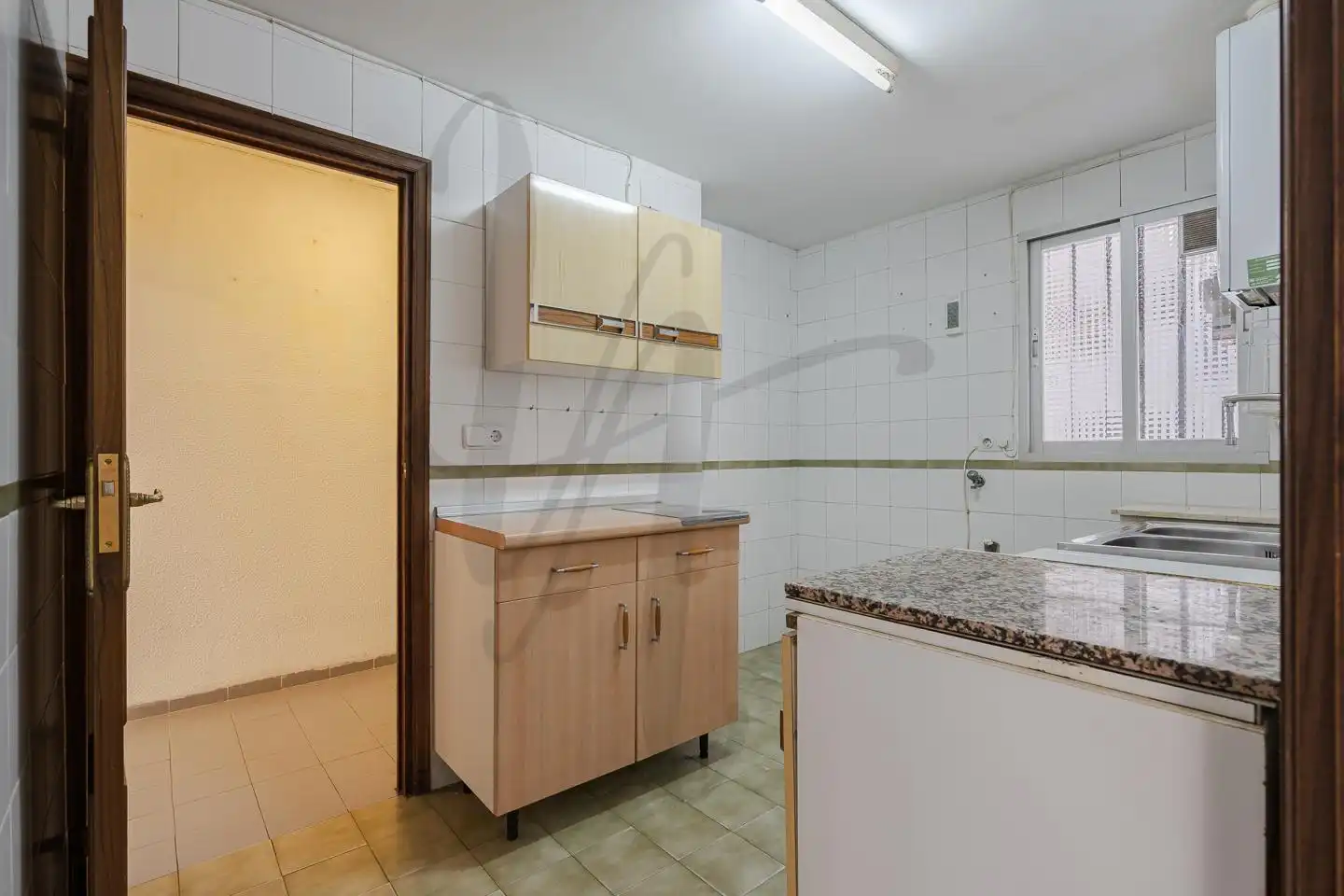 Cocina de Planta baja en venta en Madrid con Calefacción