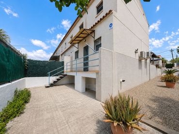 Casa aparellada en venda a Ardiaca - La Llosa