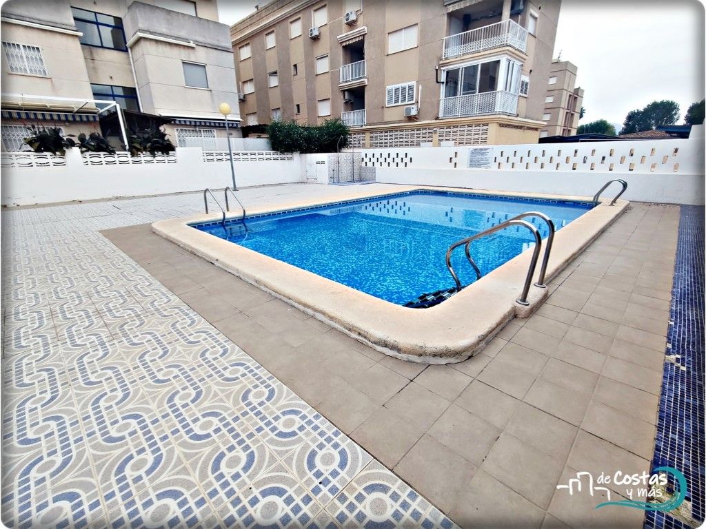 Swimming pool of Single-family semi-detached for sale in Miramar  with Air Conditioner, Terrace and Oven