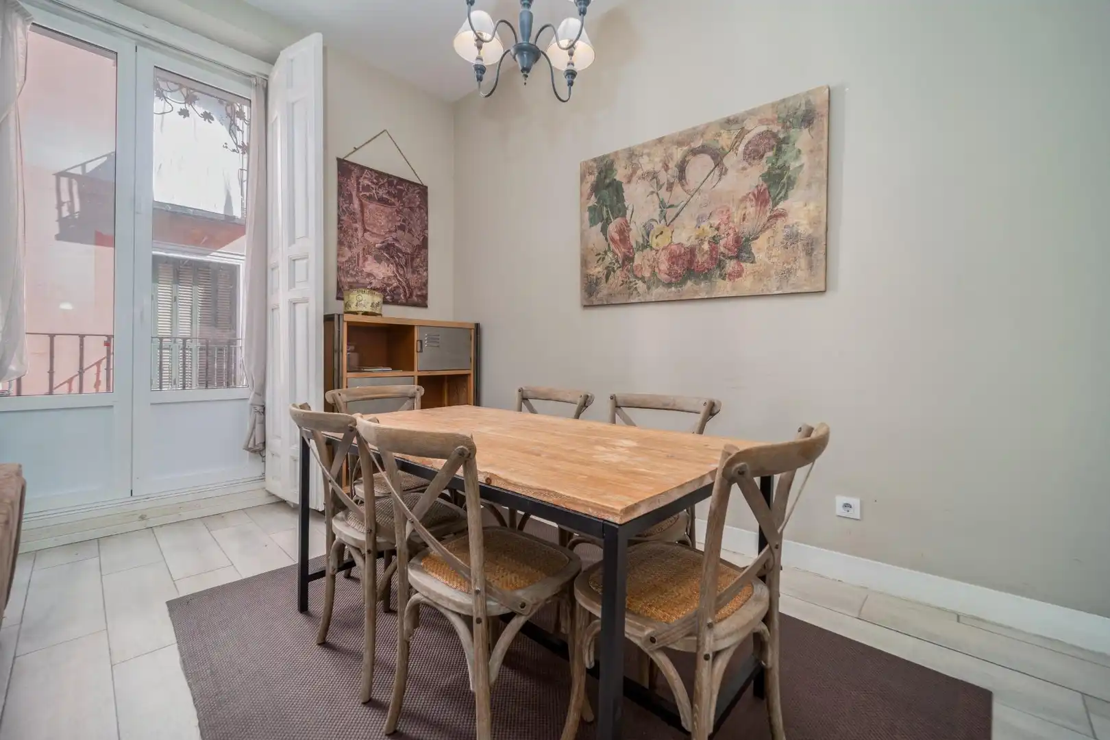 Comedor de Piso en venta en Madrid con Calefacción