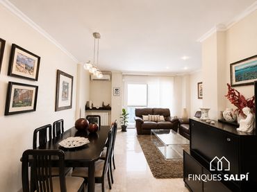 Duplex avec ascenseur à vendre à Remences