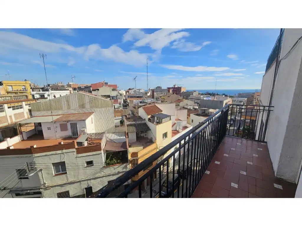 Vista exterior de Piso en venta en Mataró