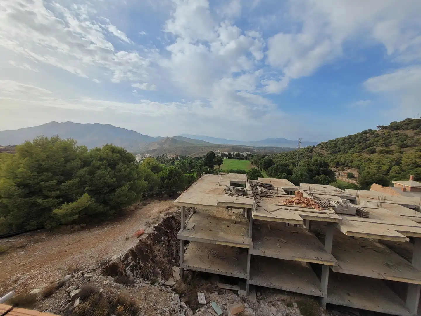 Edifici en venda en Alhaurín El Grande