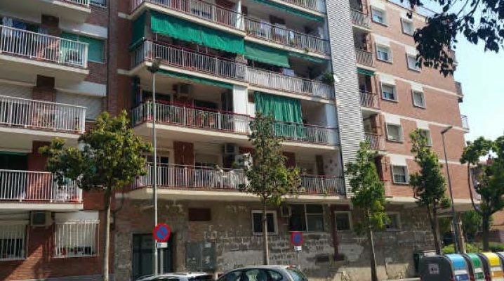 Vista exterior de Traster en venda en Sant Boi de Llobregat