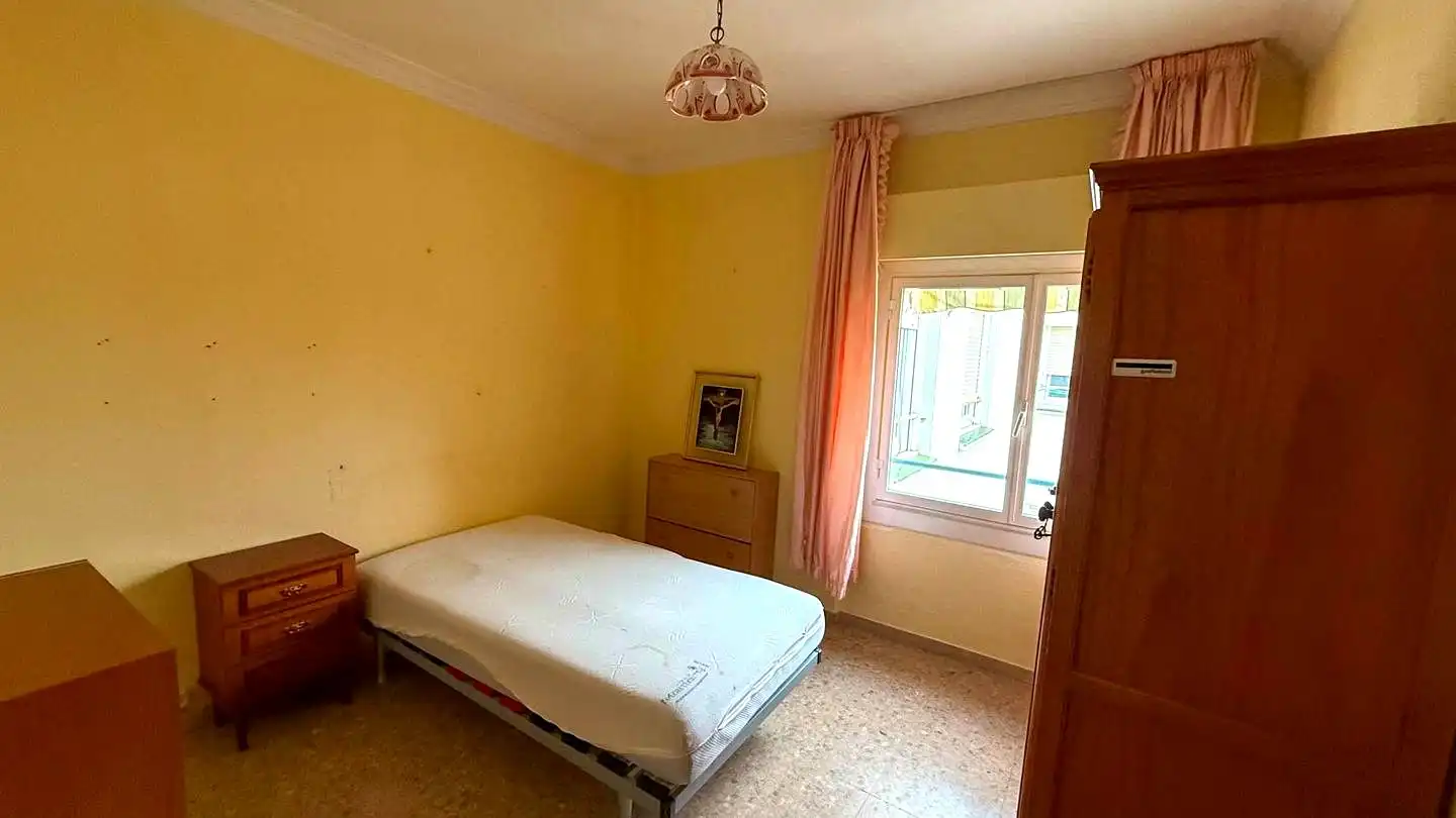 Bedroom of Flat for sale in  Logroño  with Heating and Balcony