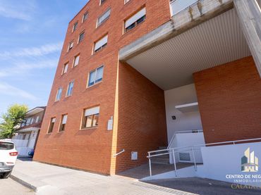 Flat with lift for sale in Rio Manubles 3