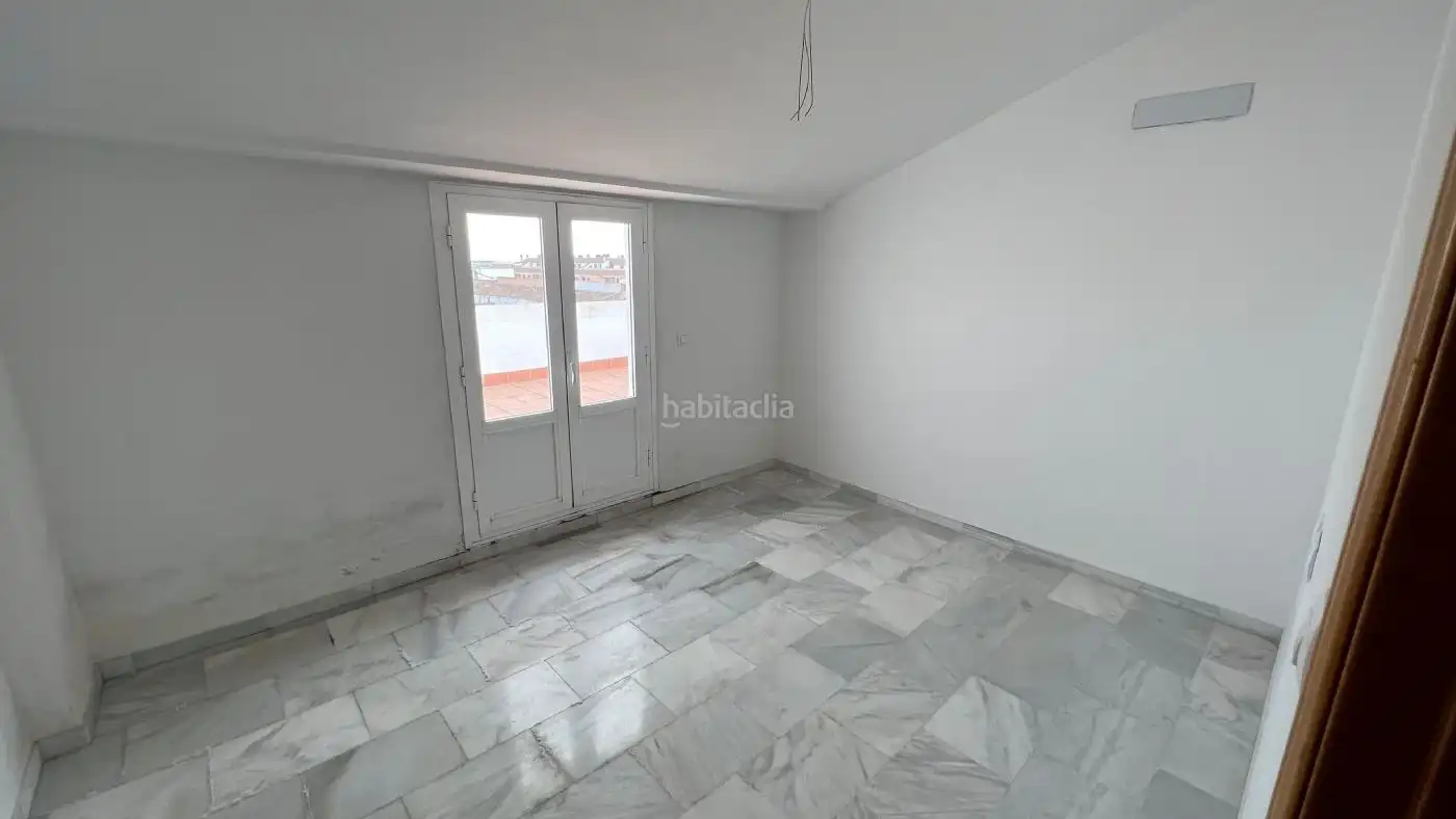Dúplex con ascensor en venta en Avenida Cameranos 13