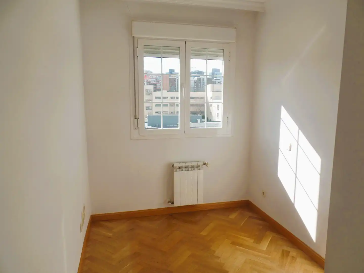 Habitación de Piso en venta en Madrid con Aire acondicionado, Calefacción y Parquet