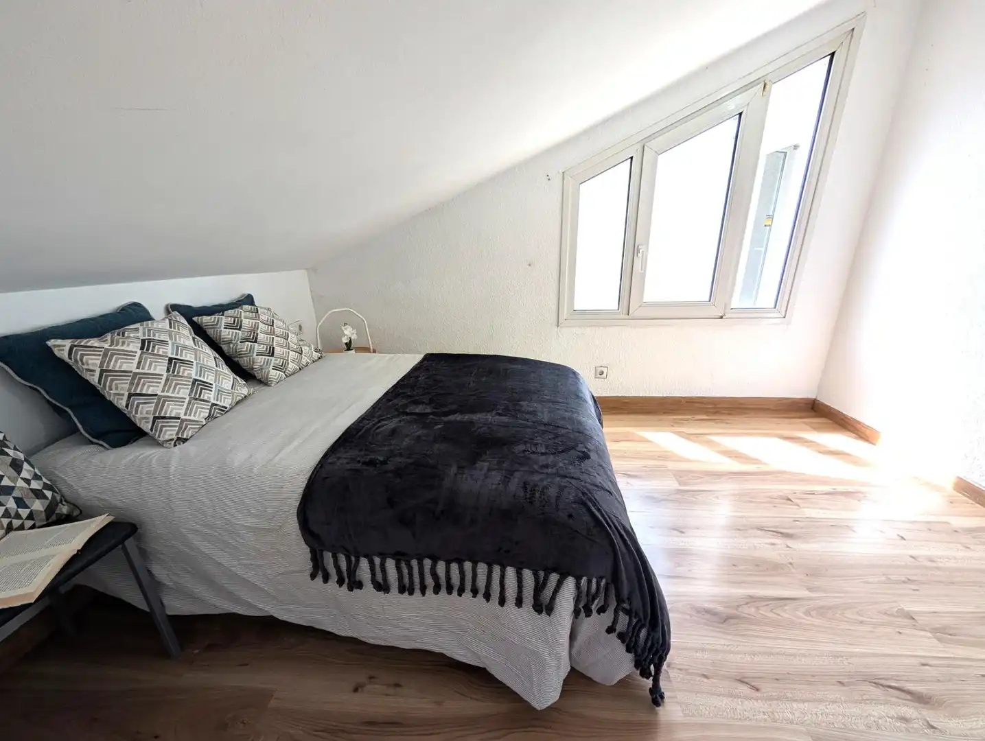 Habitación de Dúplex en venta en Sant Vicenç Dels Horts con Aire acondicionado, Calefacción y Terraza