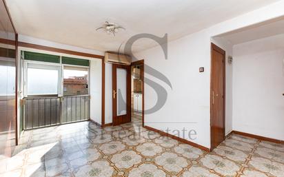 Exterior view of Flat for sale in  Barcelona Capital  with Air Conditioner