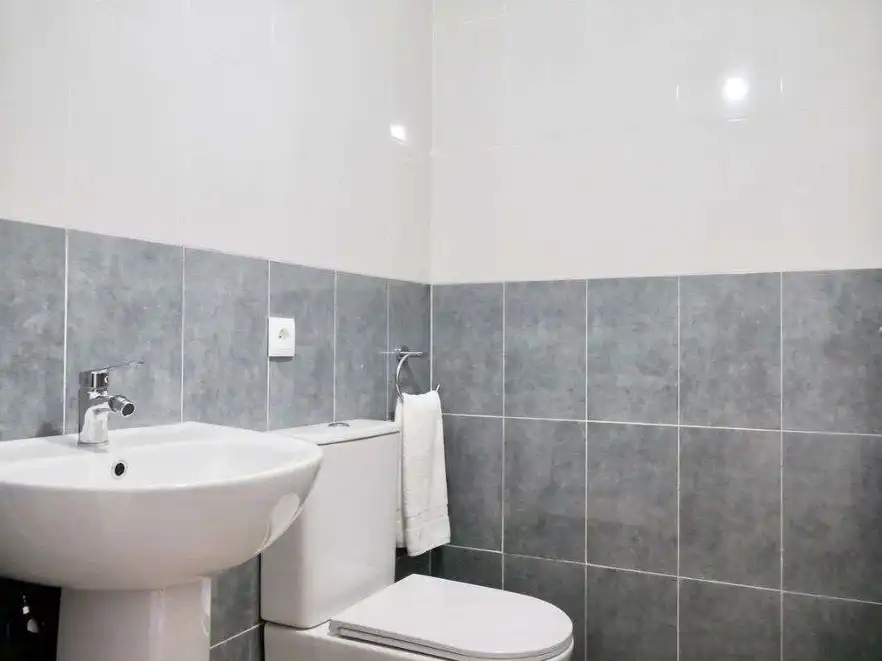 Bathroom of Ground floor for sale in El Ronquillo  with Private garden, Terrace and Swimming Pool