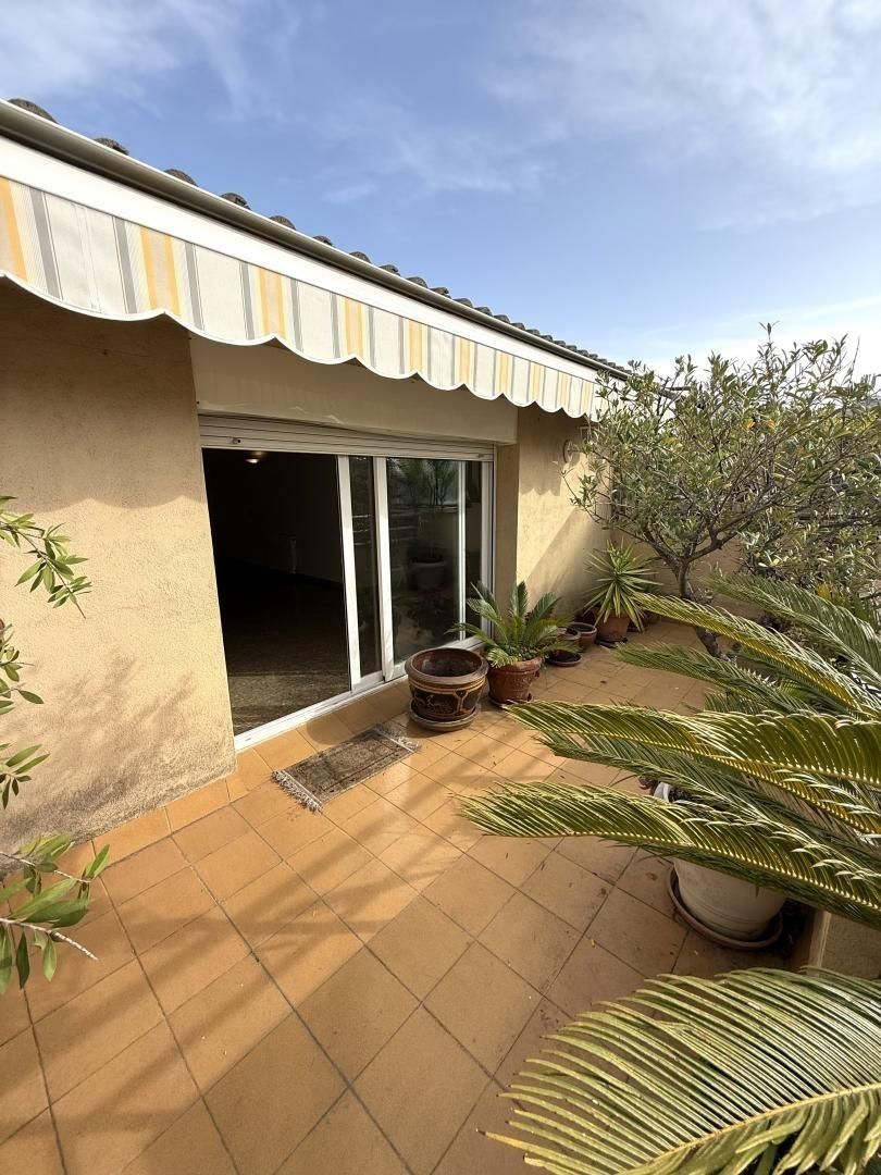 Terrace of Attic for sale in Terrassa  with Heating and Terrace