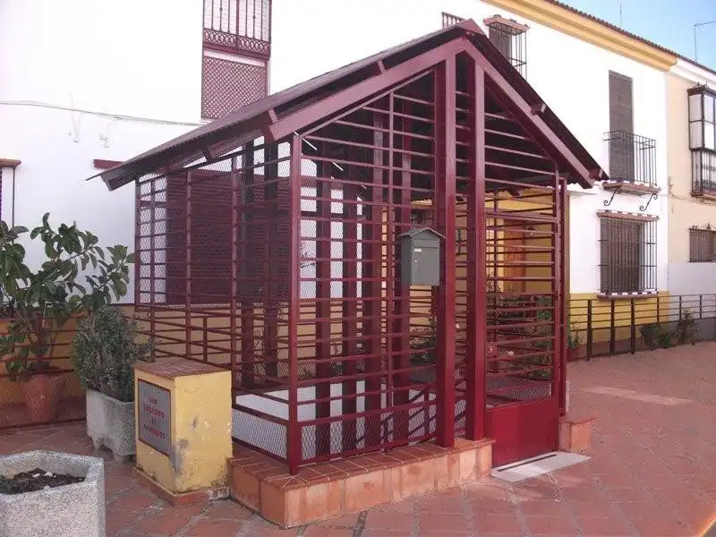Vista exterior de Trastero en venta en Utrera