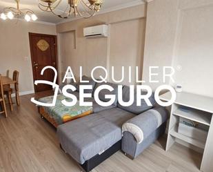 Bedroom of Flat to rent in  Madrid Capital  with Air Conditioner, Heating and Furnished