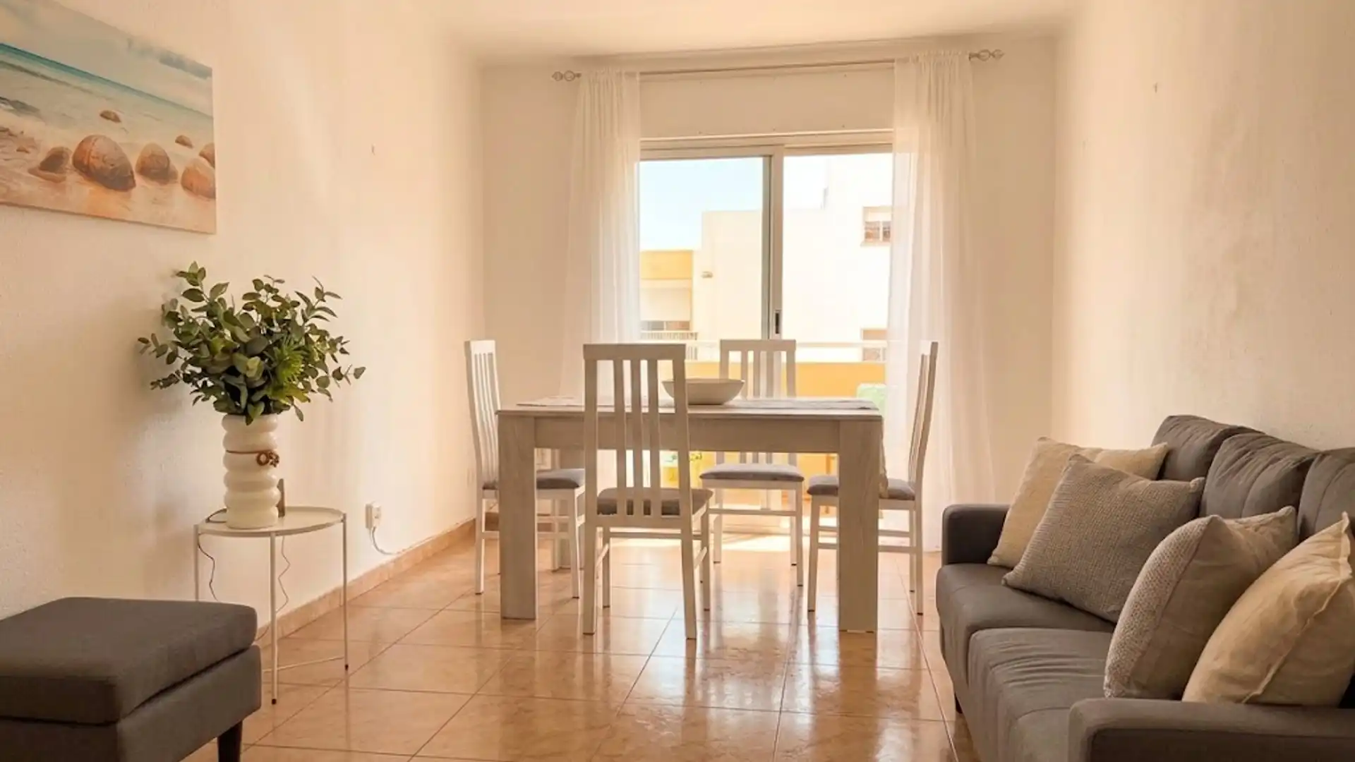 Menjador de Pis en venda en  Lleida Capital amb Moblat i Balcó