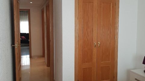 Foto 4 de Piso de alquiler en Ensanche, Cartagena