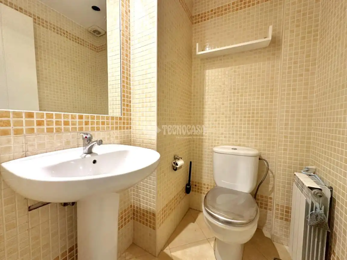 Baño de Piso en venta en Móstoles con Calefacción y Terraza