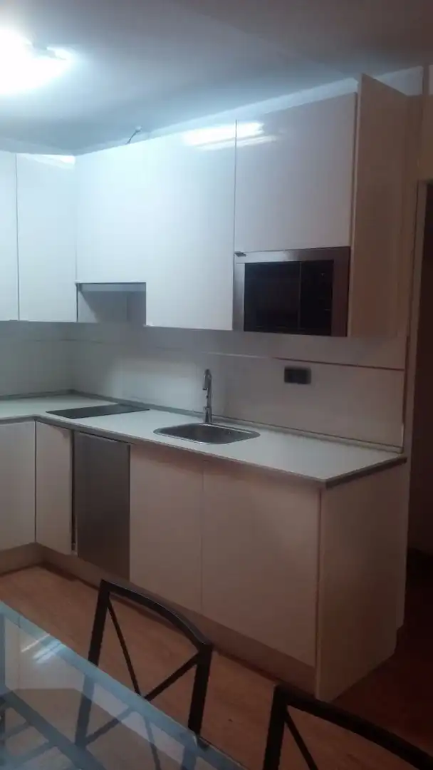 Cuina de Apartament de lloguer en Salamanca amb Calefacció, Parquet i Moblat
