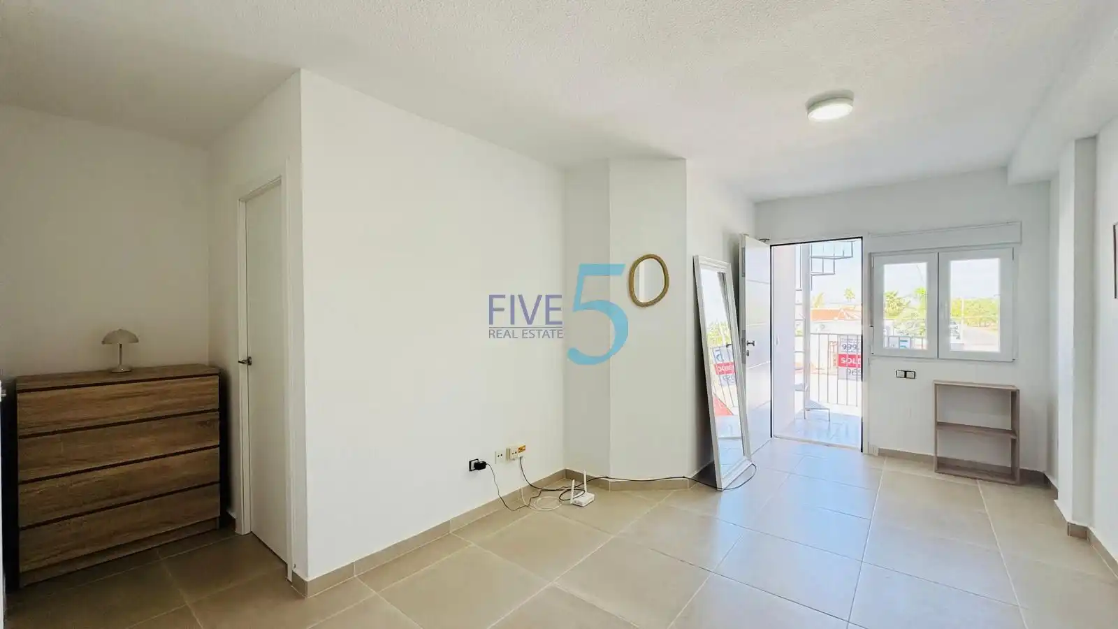 Piso con terraza en venta en Zona Carrefour - Urbanizaciones, imagen 6