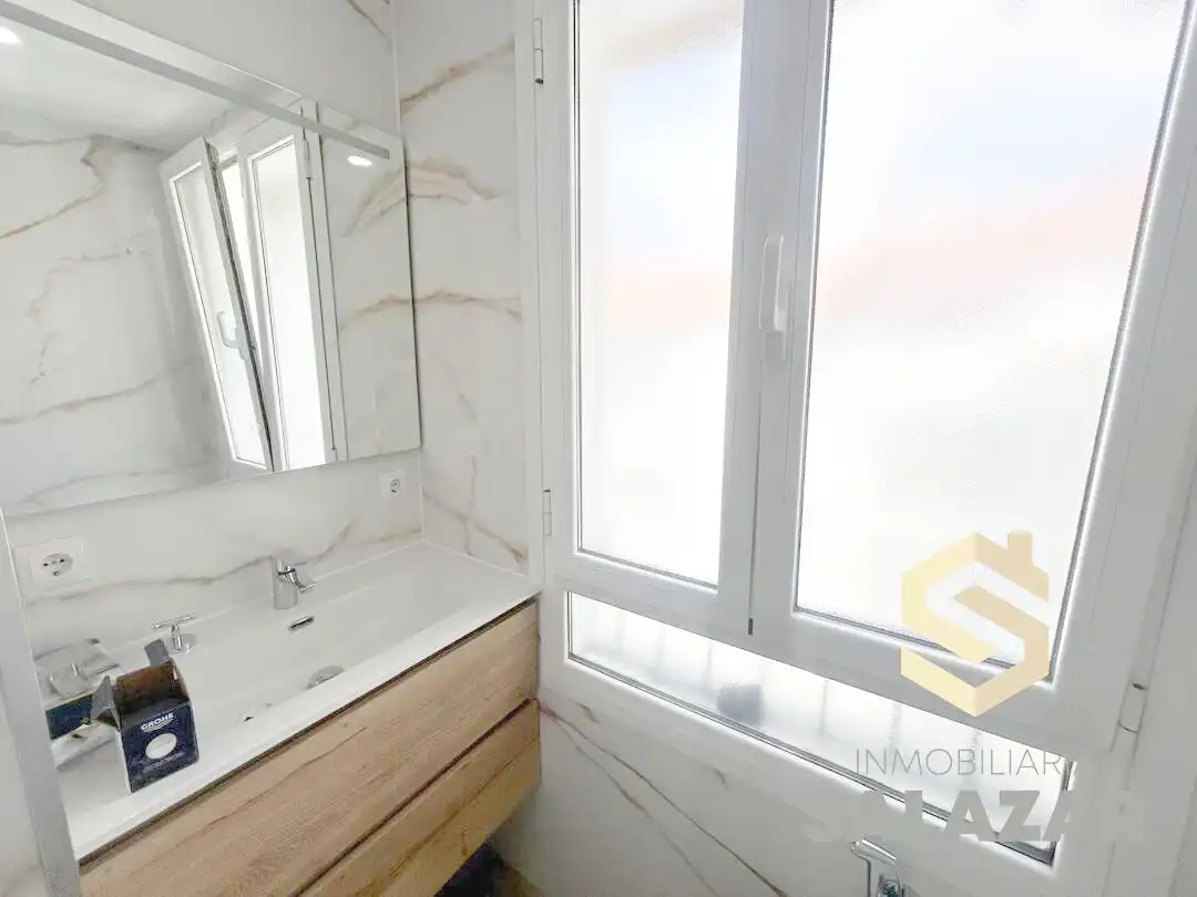Baño de Piso de alquiler en Bilbao  con Calefacción